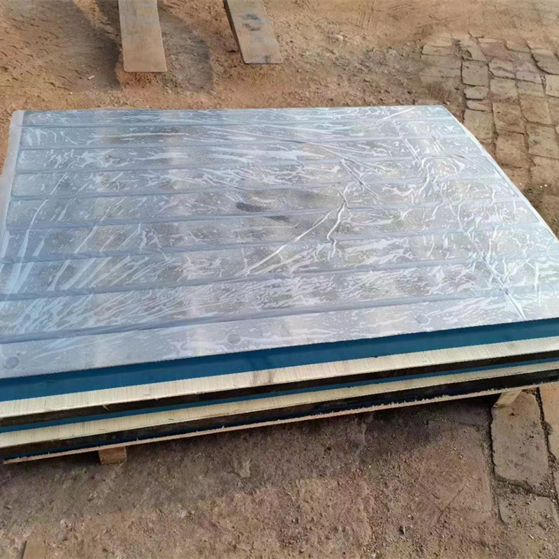 Lees meer oor Custom Fabrication Table